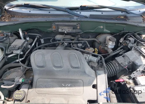 2002 Ford Escape Xlt из США, поврежденный, VIN 1FMCU03182KC00925